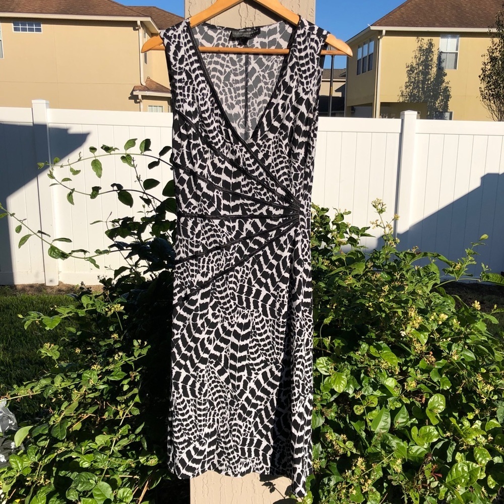 Connected Apparel Dress Wrap Front Black White V-Neck Stretch 10